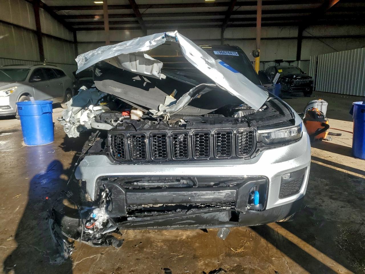 2022 Jeep Grand Cherokee Trailhawk 4Xe - Фото 5