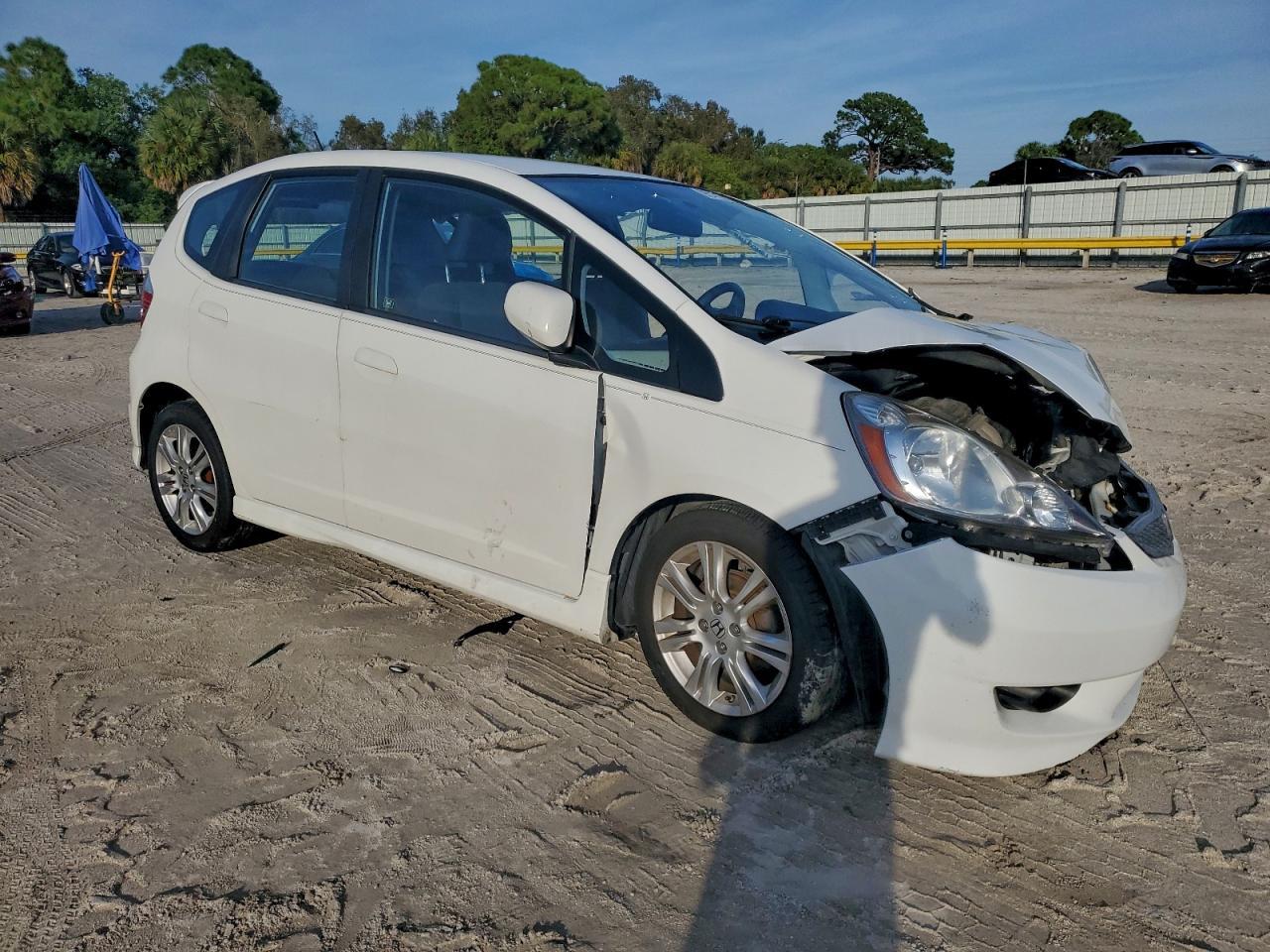 2011 Honda Fit Sport - Фото 4