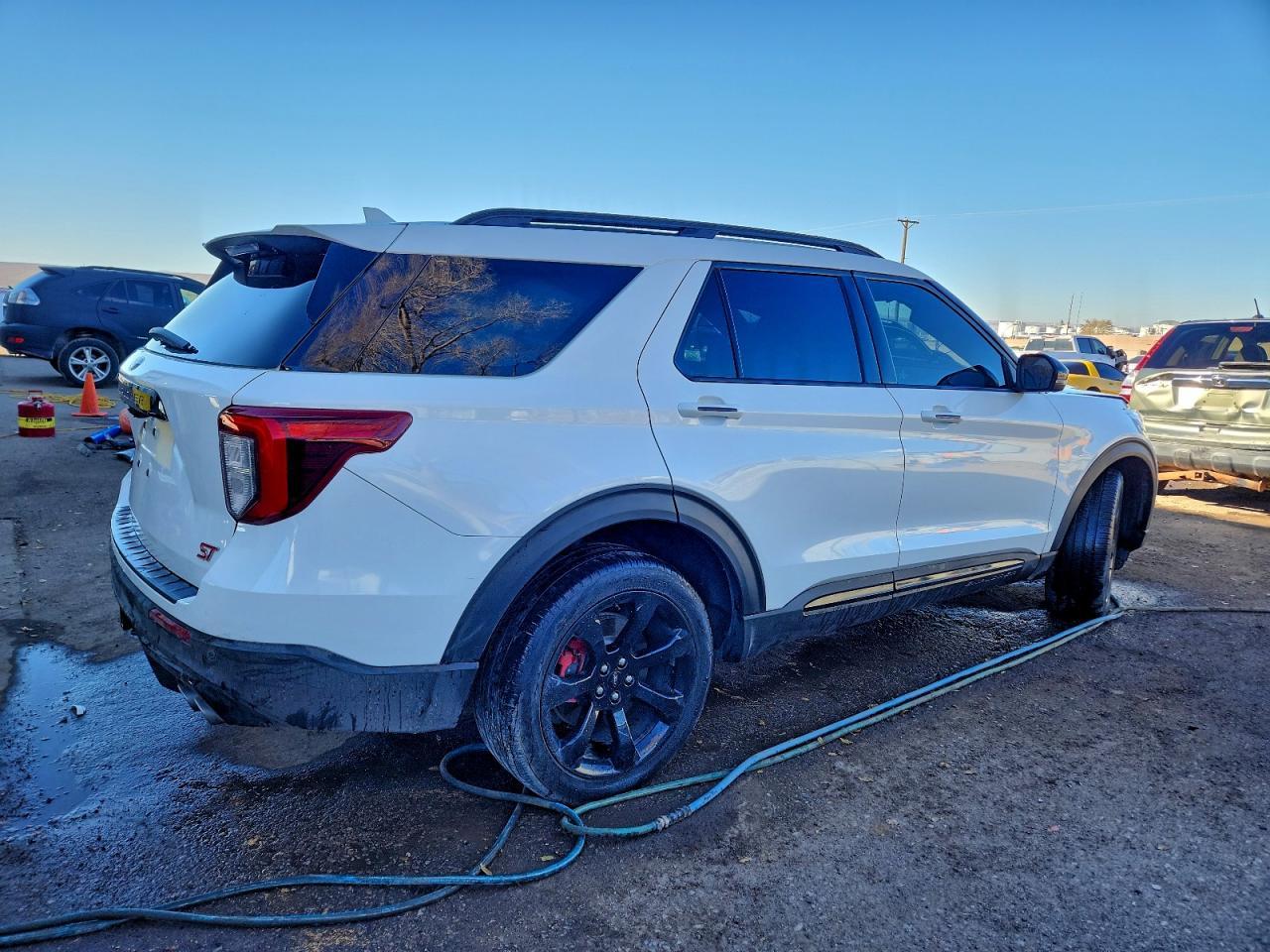 2022 Ford Explorer St - Фото 3