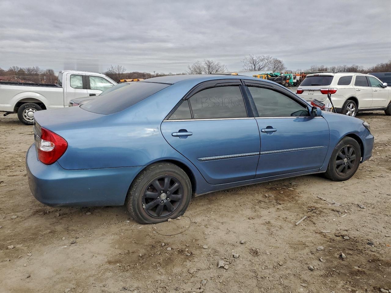 2003 Toyota Camry Le - Фото 3