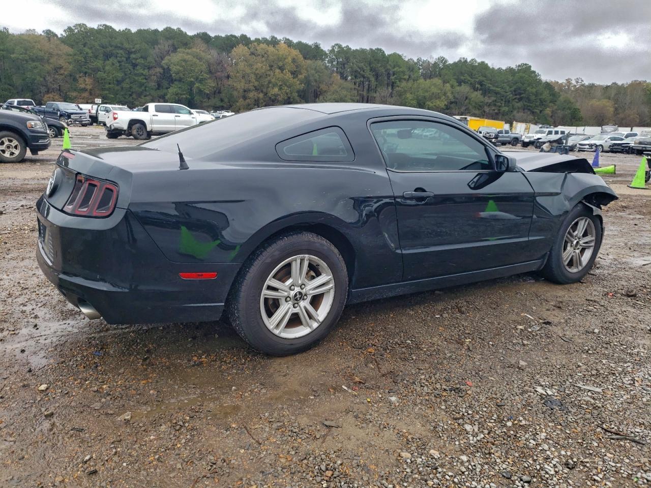 2014 Ford Mustang - Фото 3