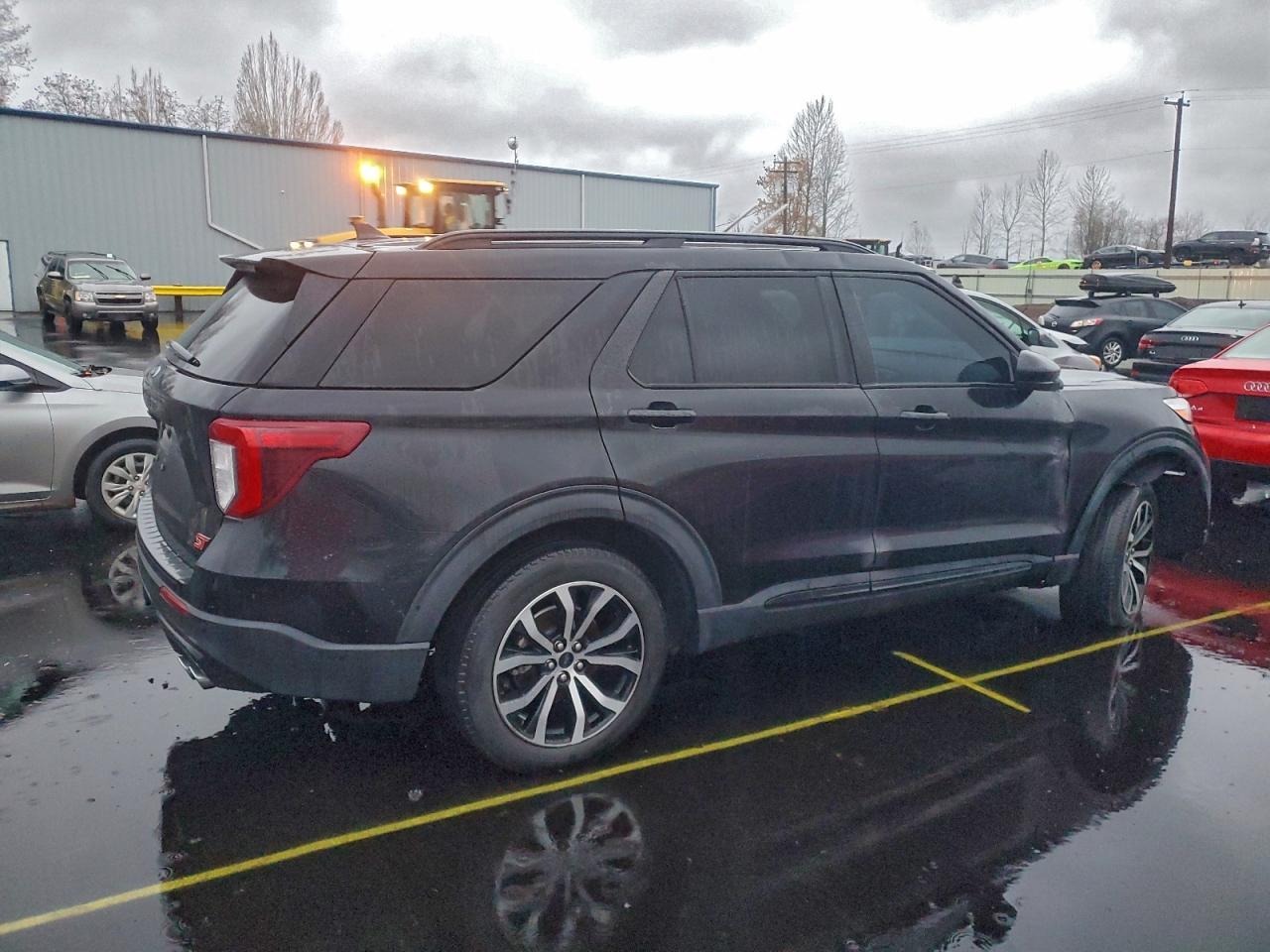 2022 Ford Explorer St - Image 3