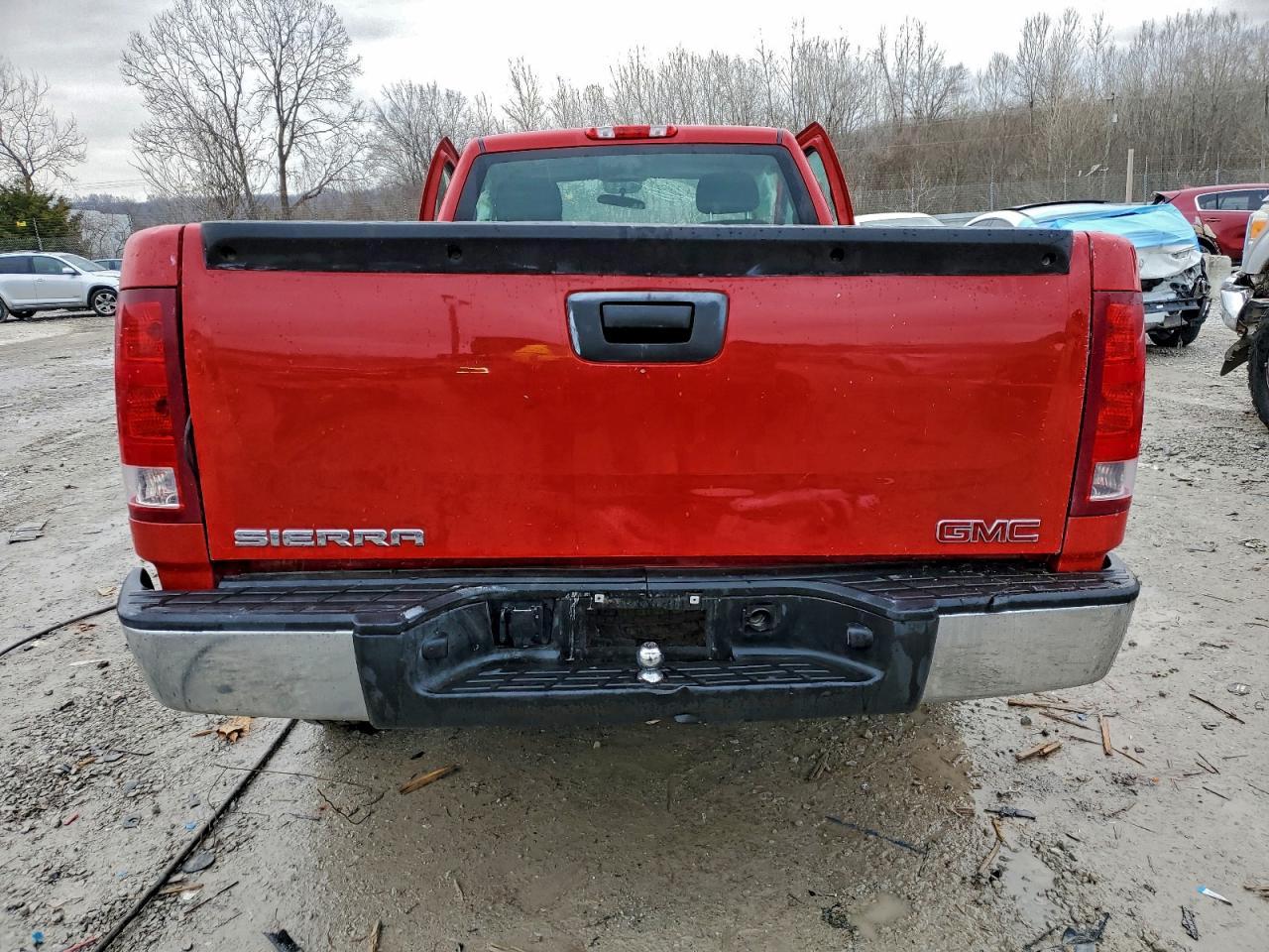 2011 GMC Sierra C1500 - Image 6