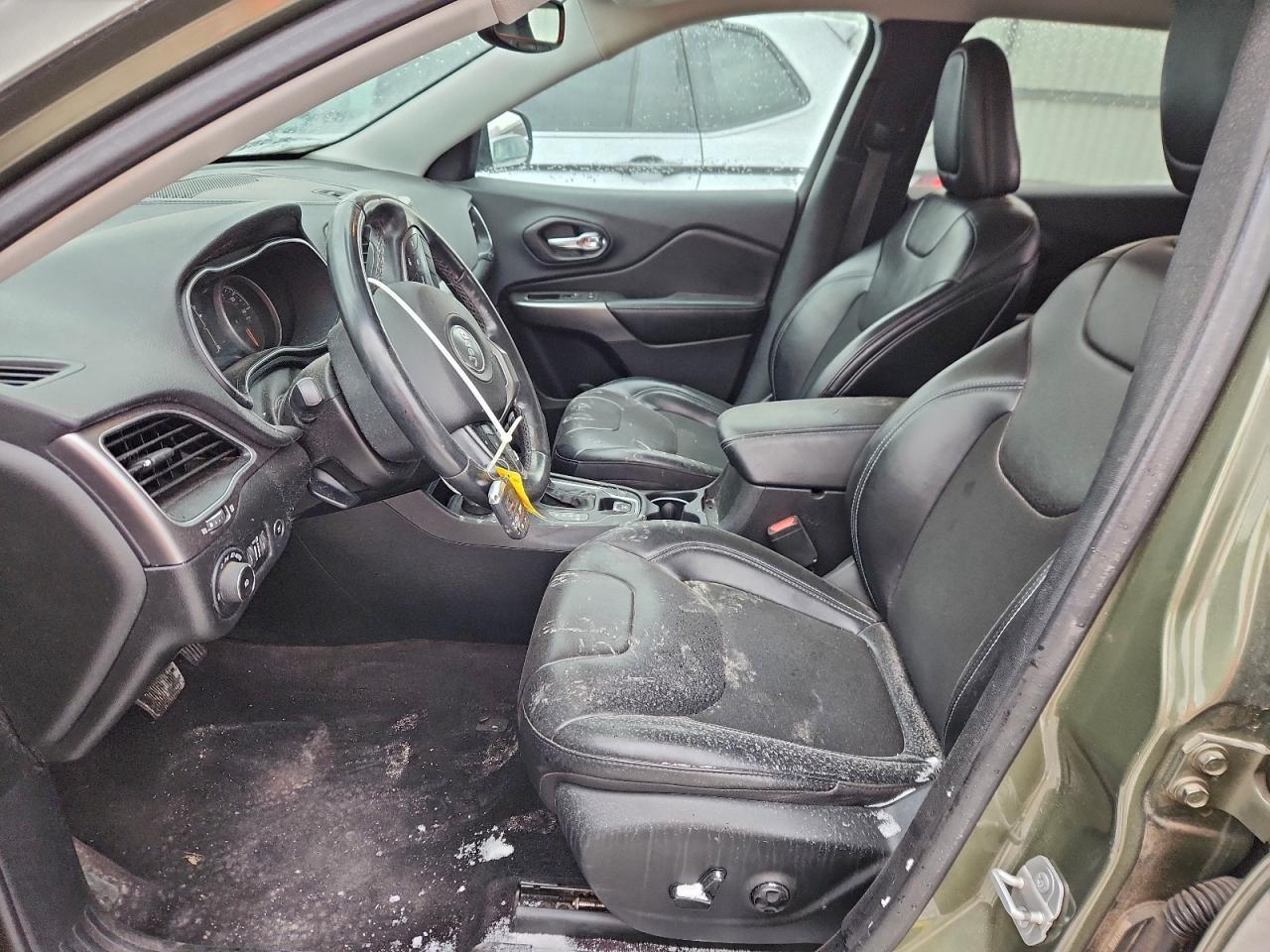 2019 Jeep Cherokee Latitude Plus - Фото 7