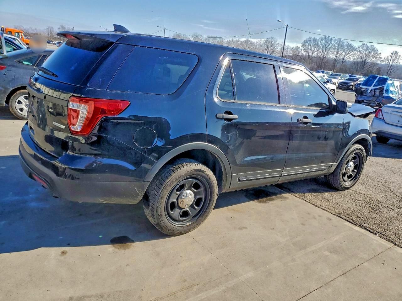 2017 Ford Explorer Police Interceptor - Image 3