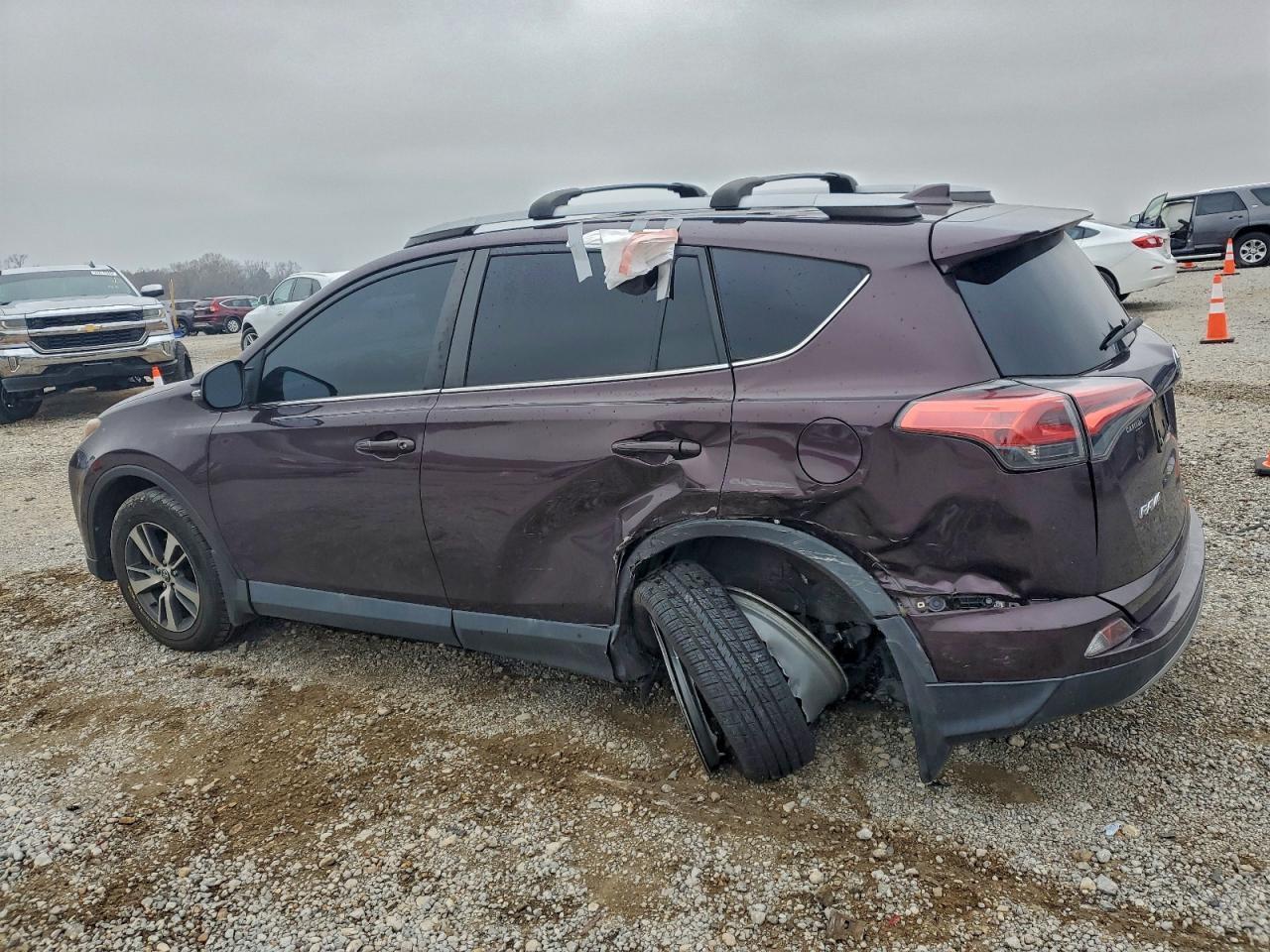 2018 Toyota Rav4 Adventure - Фото 2