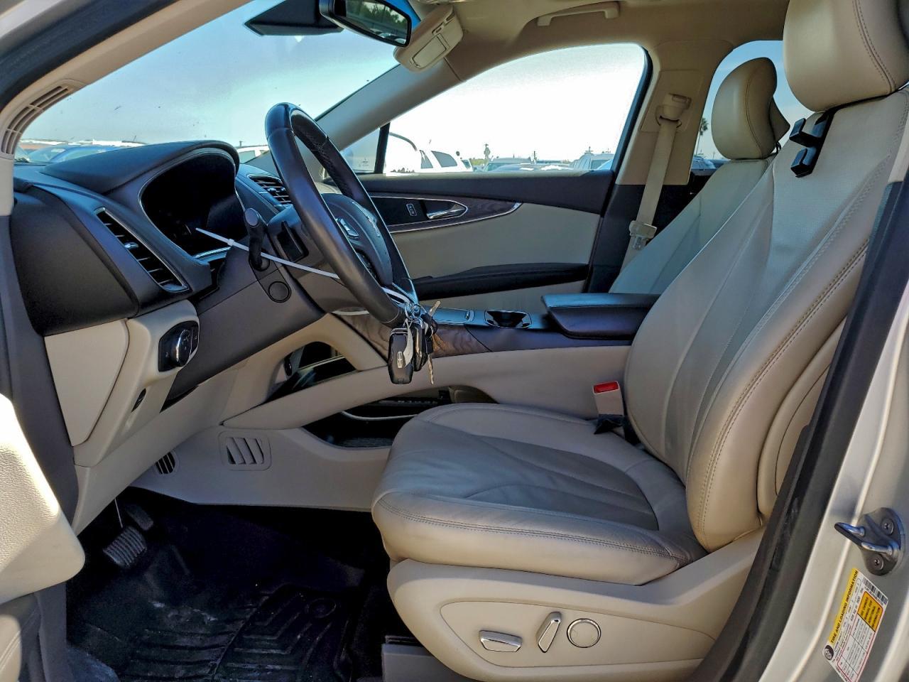 2016 Lincoln Mkx Reserve - Image 7