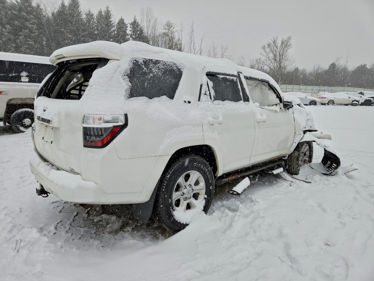 2021 Toyota 4Runner Sr5/Sr5 Premium - Image 3
