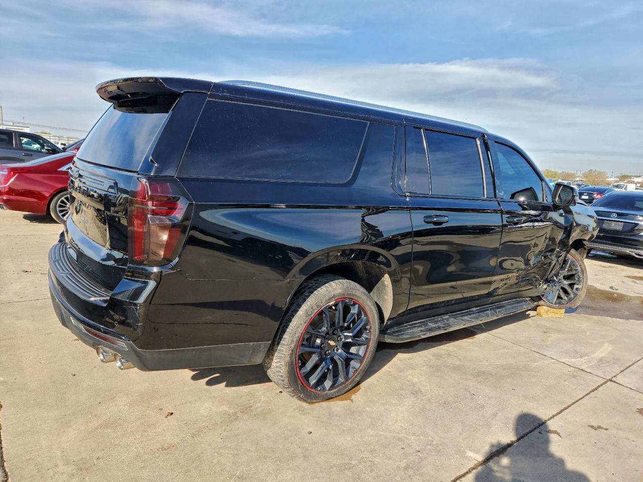 2023 Chevrolet Suburban C1500 Lt - Фото 3