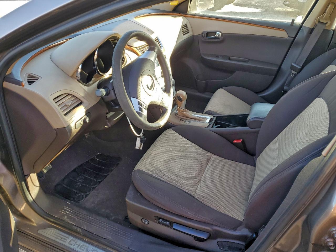 2011 Chev Malibu 1Lt - Фото 7