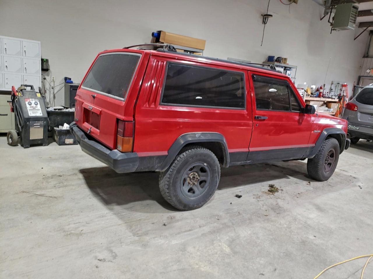 1995 Jeep Cherokee Sport - Фото 3