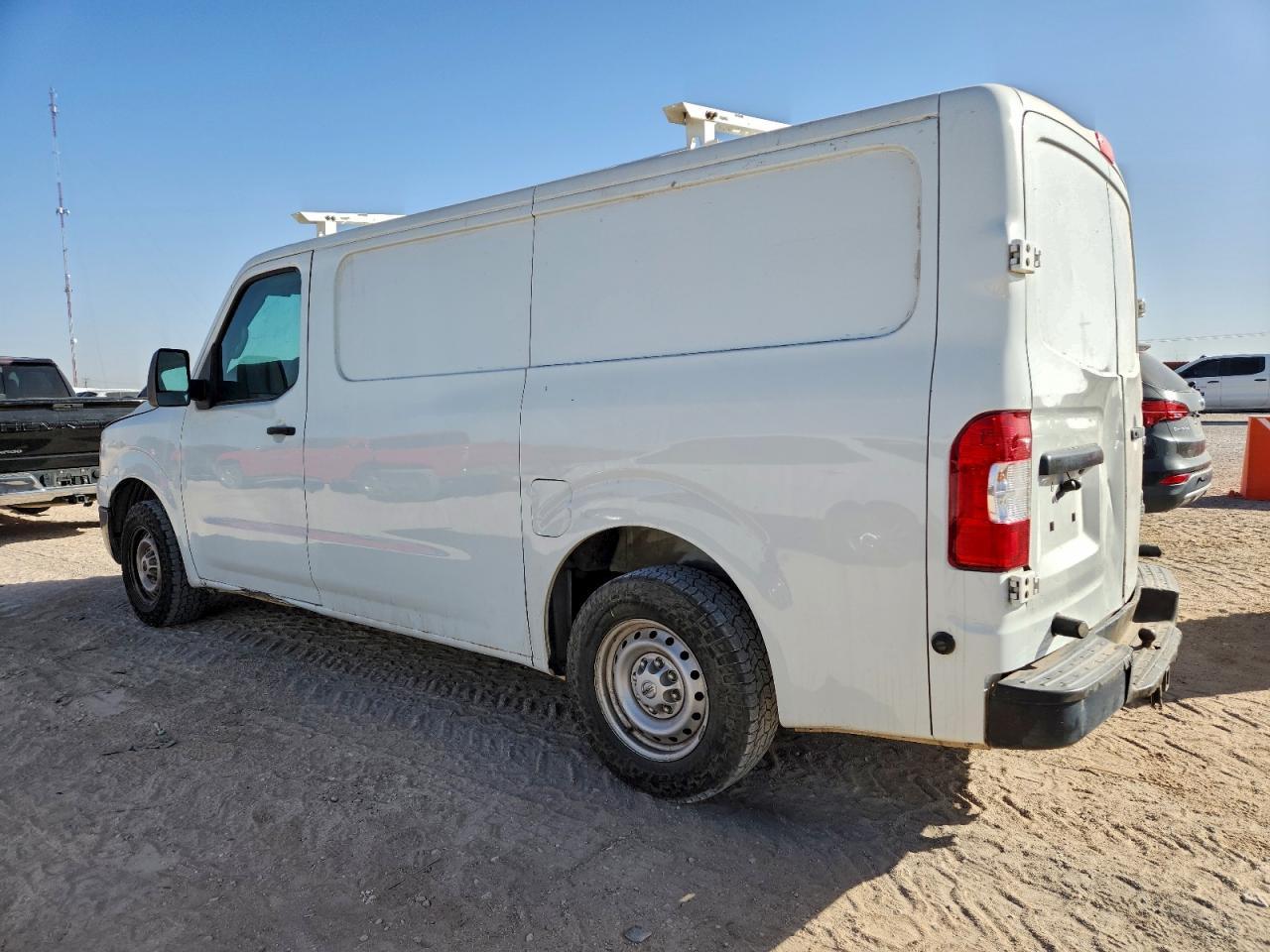 2014 Nissan Nv 1500 Delivery Van - Image 2