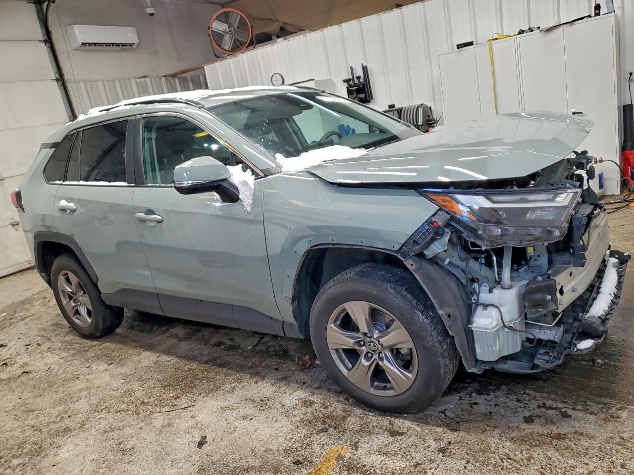 2022 Toyota Rav4 Xle - Фото 4