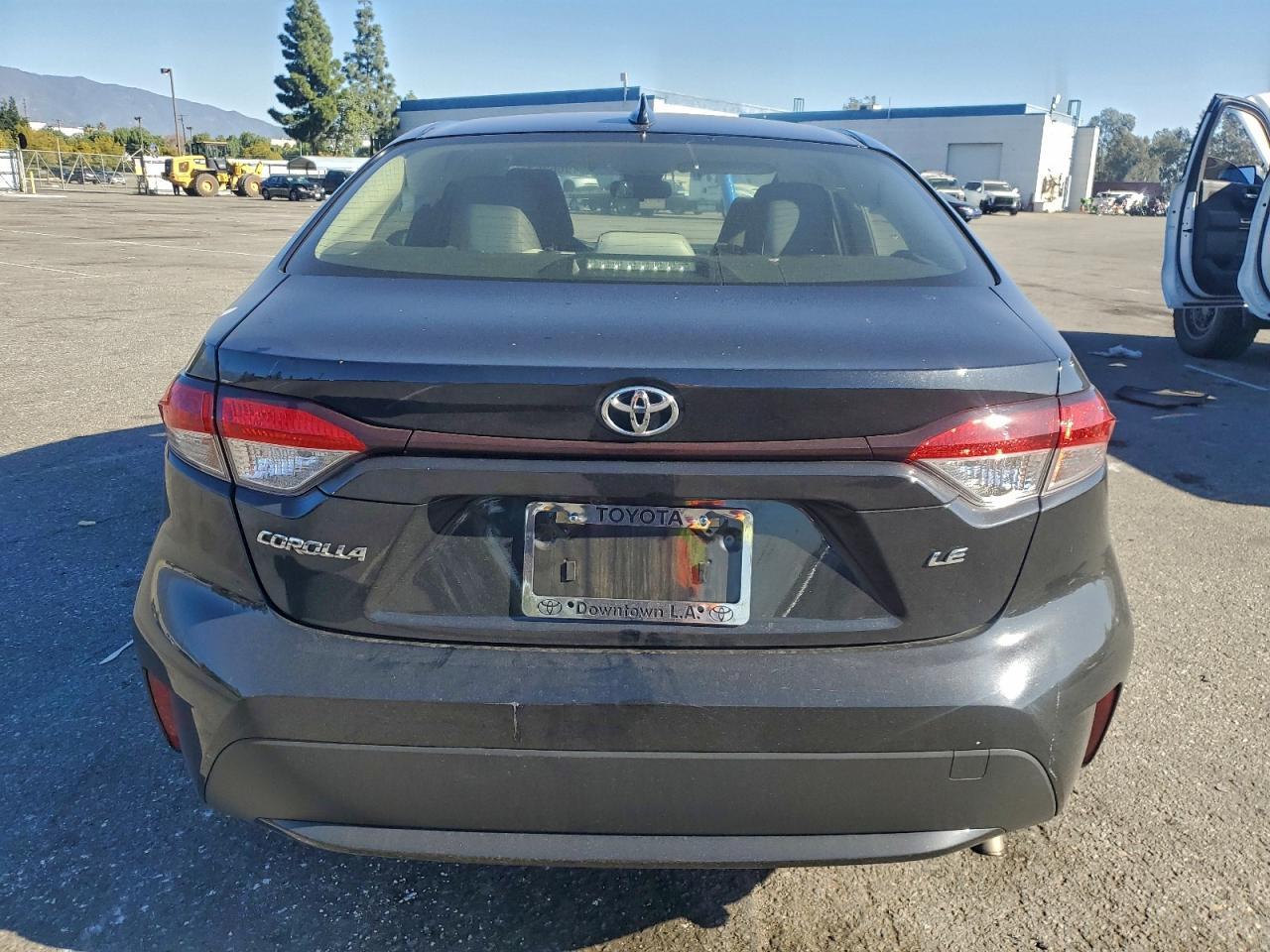 2020 Toyota Corolla Le - Фото 6