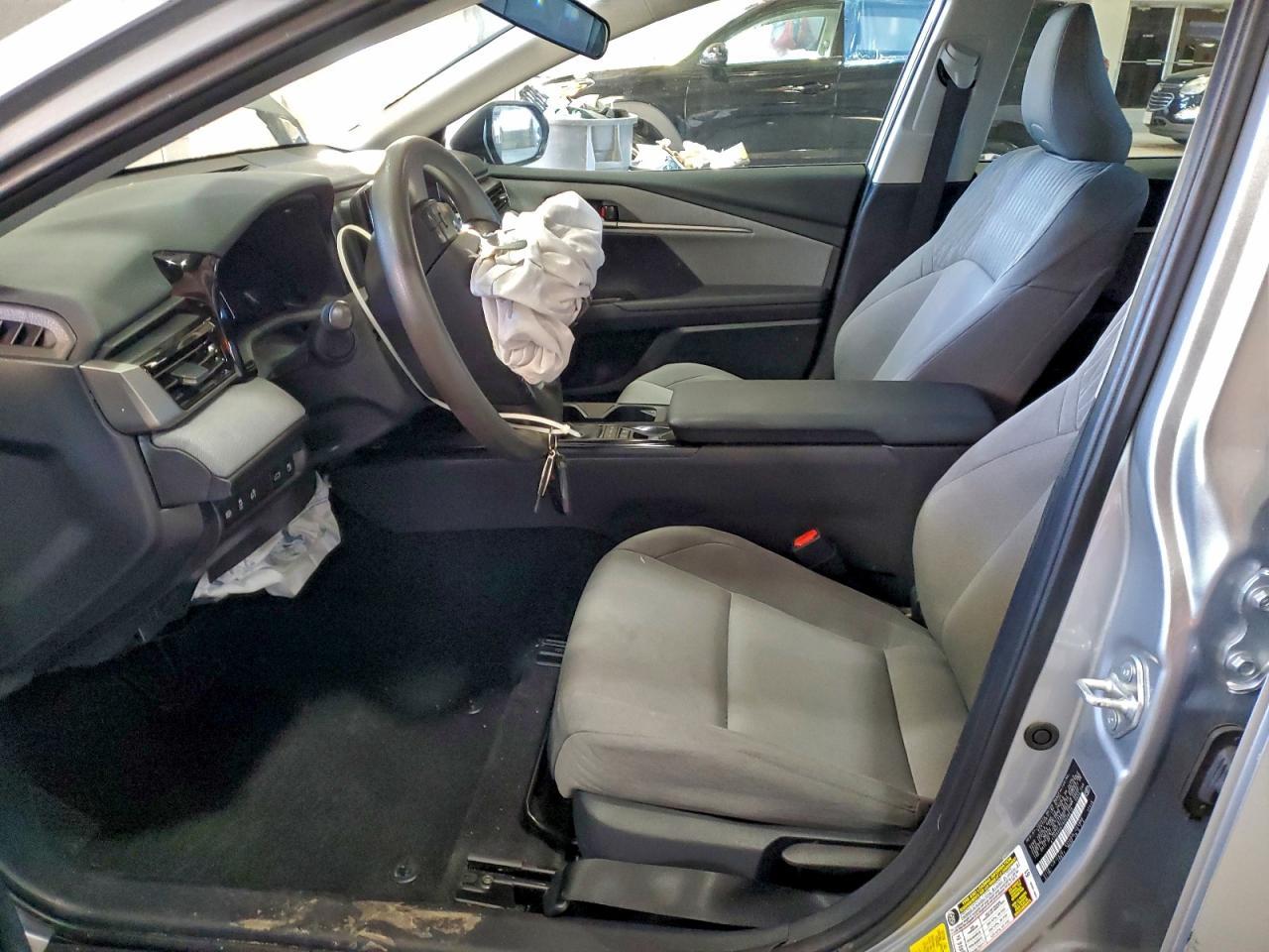 2025 Toyota Camry Xse - Image 7