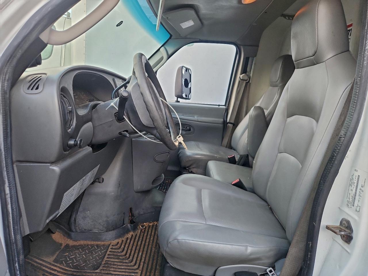 2008 Ford E 450 Box Truck - Фото 7