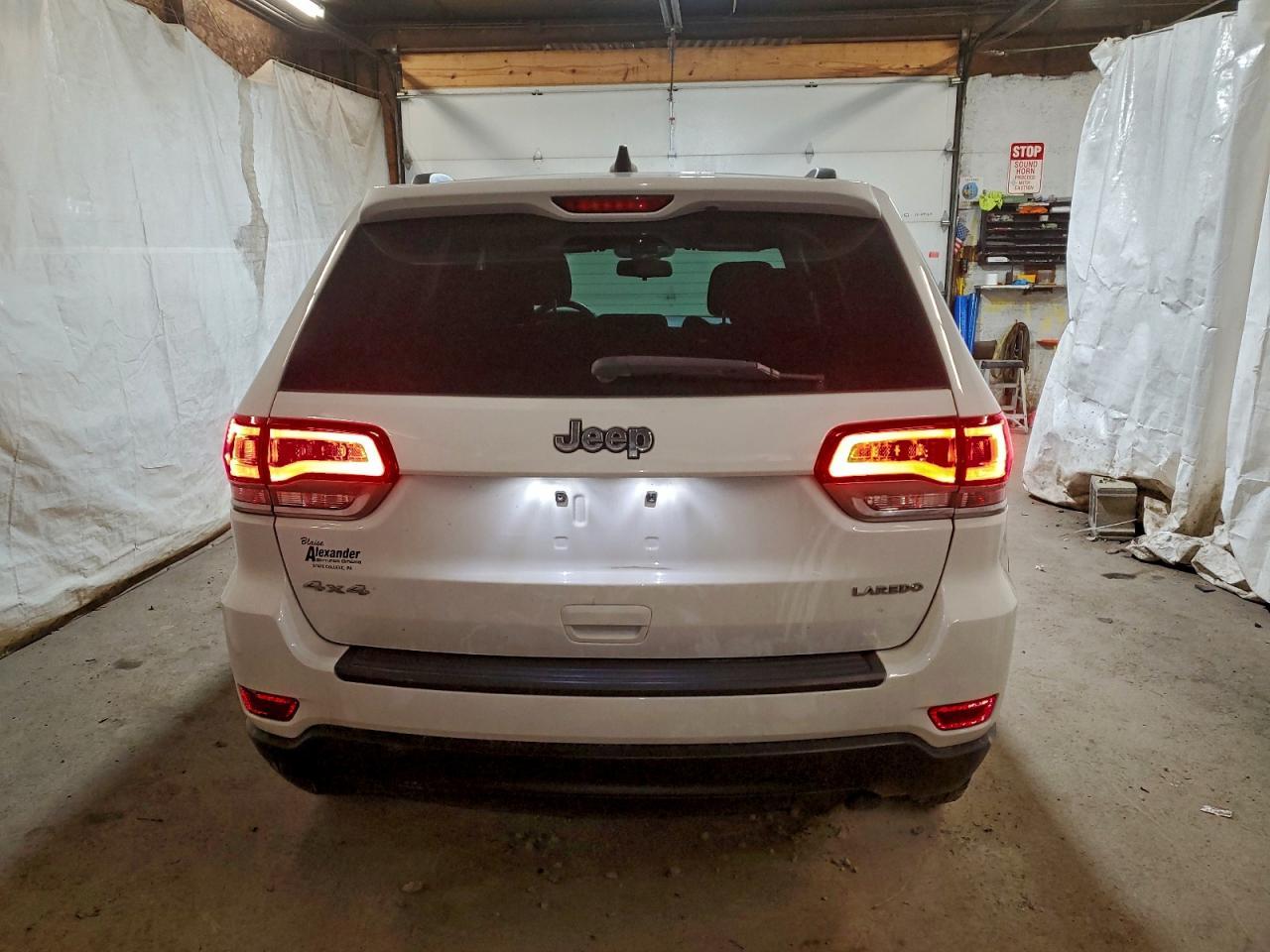 2015 Jeep Grand Cherokee Laredo - Фото 6