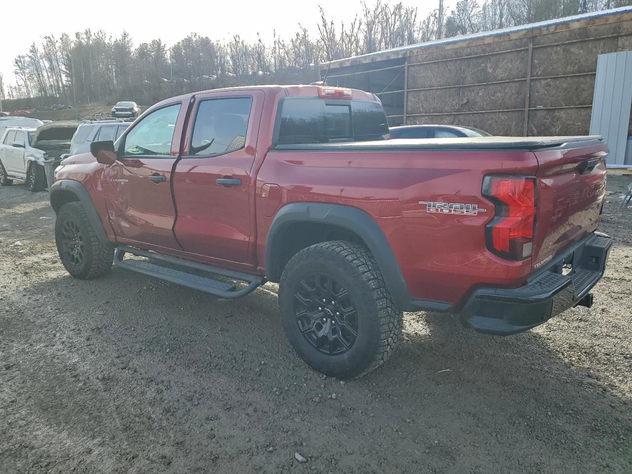 2024 Chevrolet Colorado Trail Boss - Фото 2