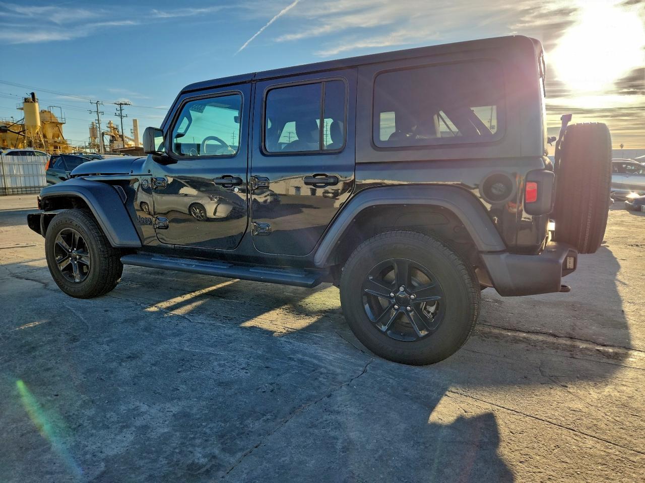 2023 Jeep Wrangler Sport - Фото 2