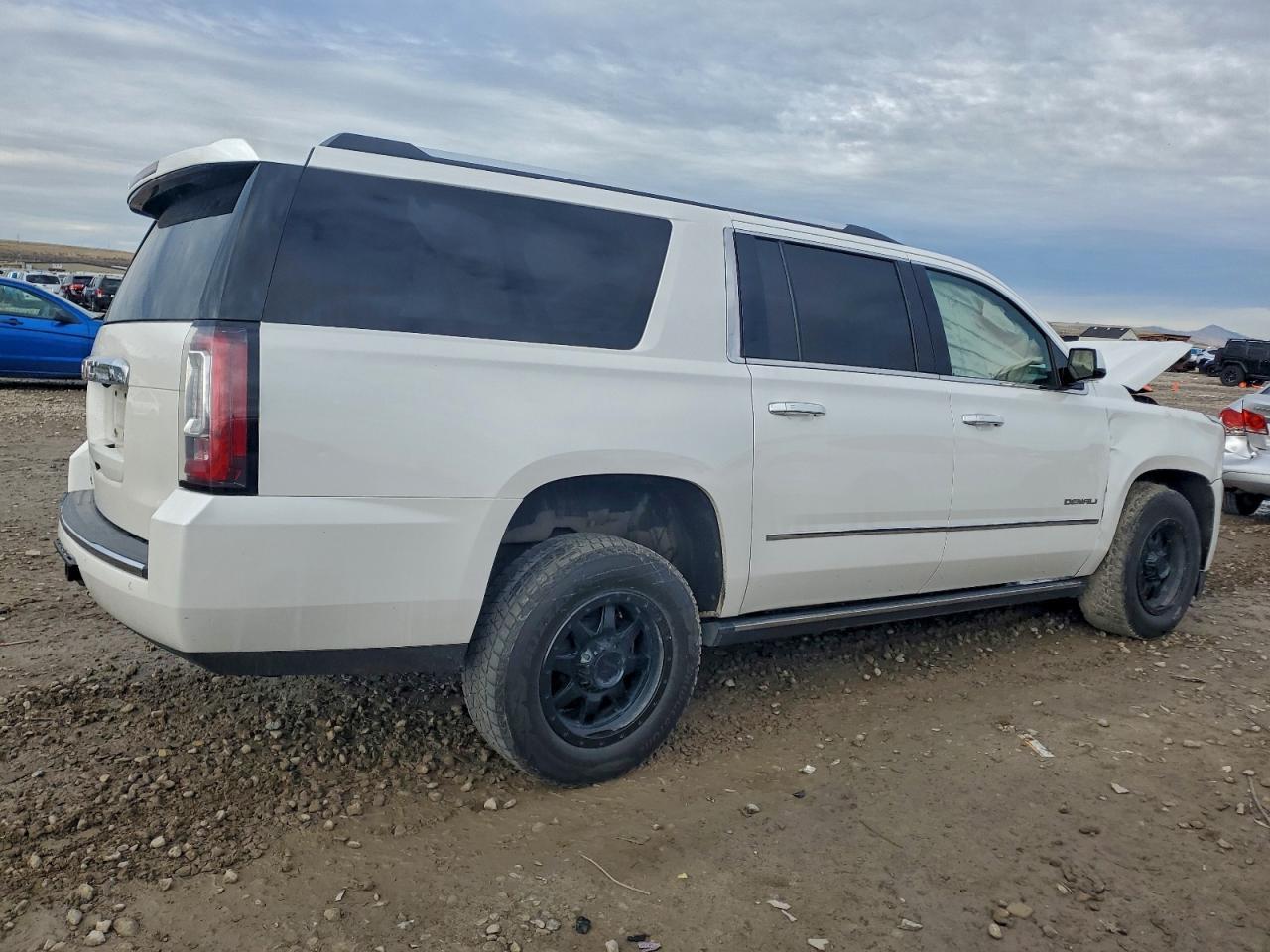2018 GMC Yukon Xl Denali - Image 3