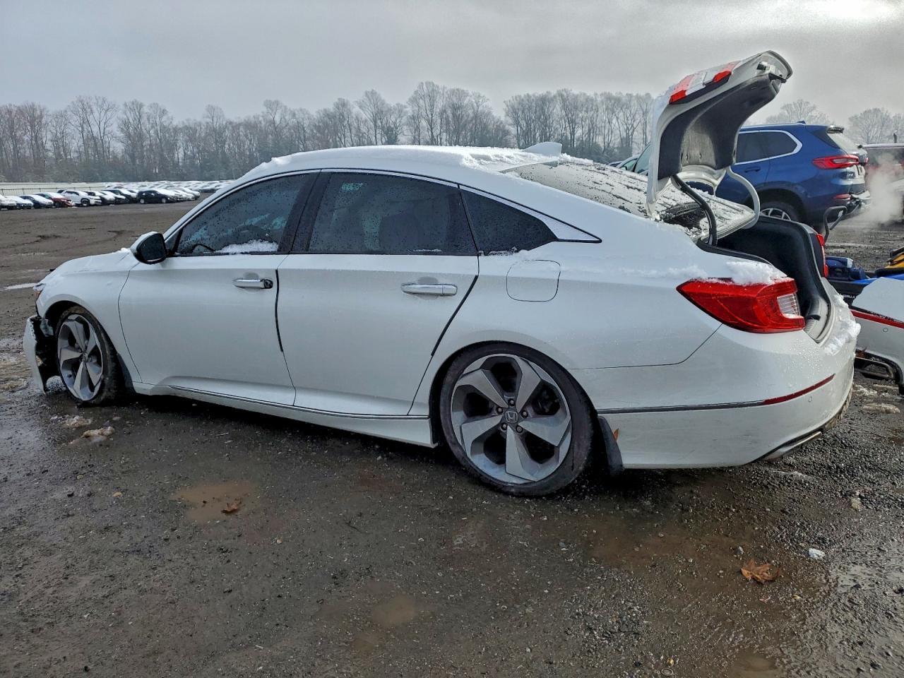 2018 Honda Accord Touring - Фото 2