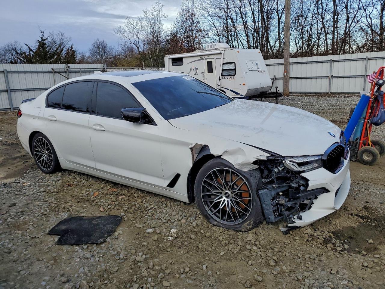 2021 BMW 530 Xi - Фото 4