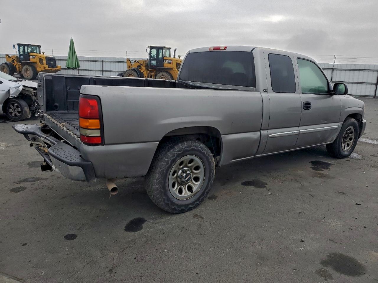 2006 GMC New Sierra C1500 - Фото 3