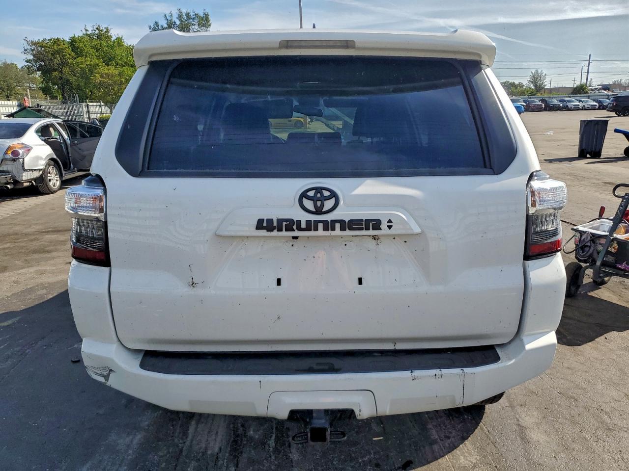 2023 Toyota 4Runner Se - Фото 6