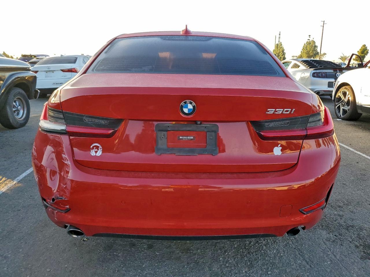 2020 BMW 330I - Фото 6