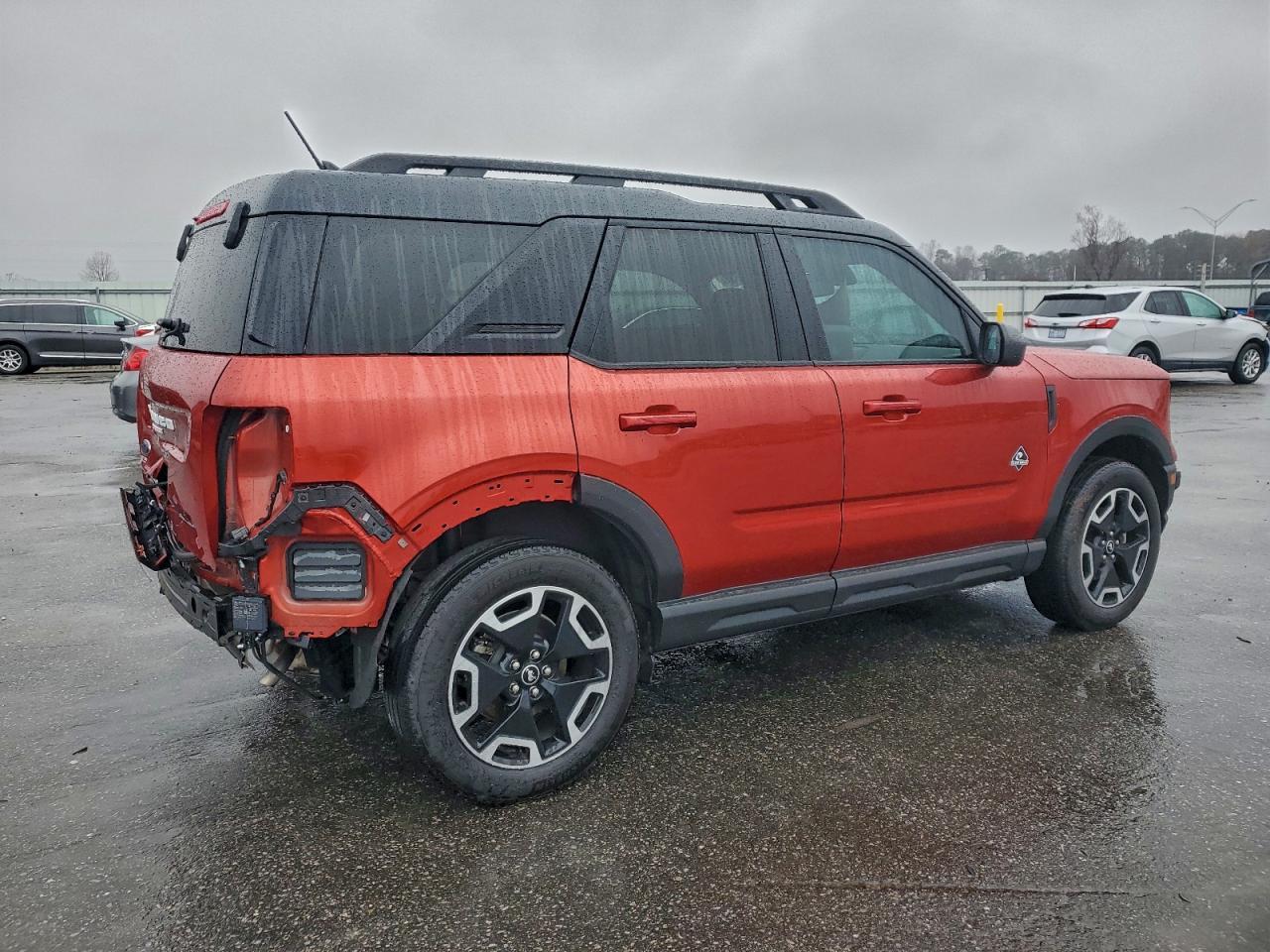 2024 Ford Bronco Sport Outer Banks - Image 3