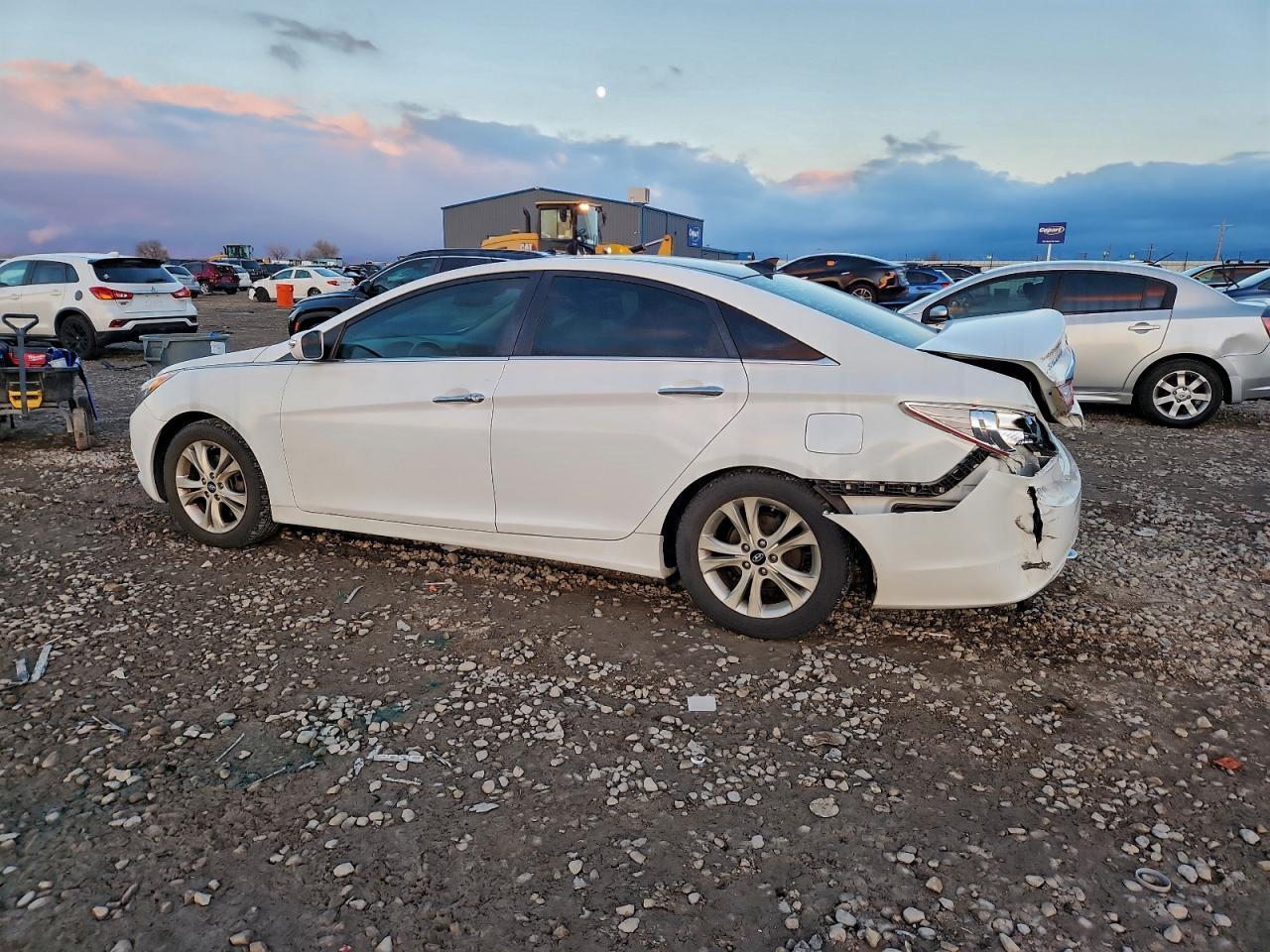 2013 Hyundai Sonata - Image 2