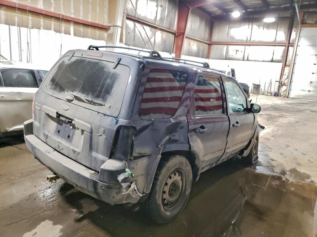 2004 Ford Escape Limited - Фото 3