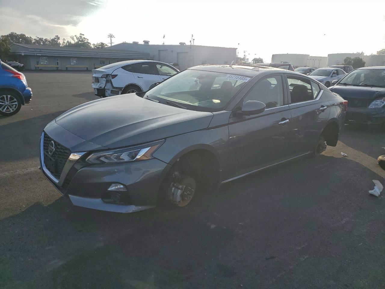 2020 Nissan Altima Sv