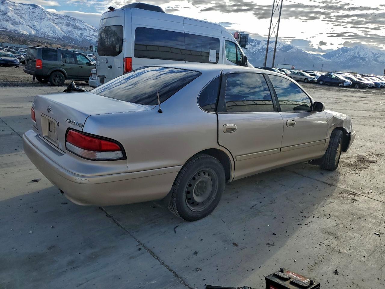 1995 Toyota Avalon Xl - Image 3