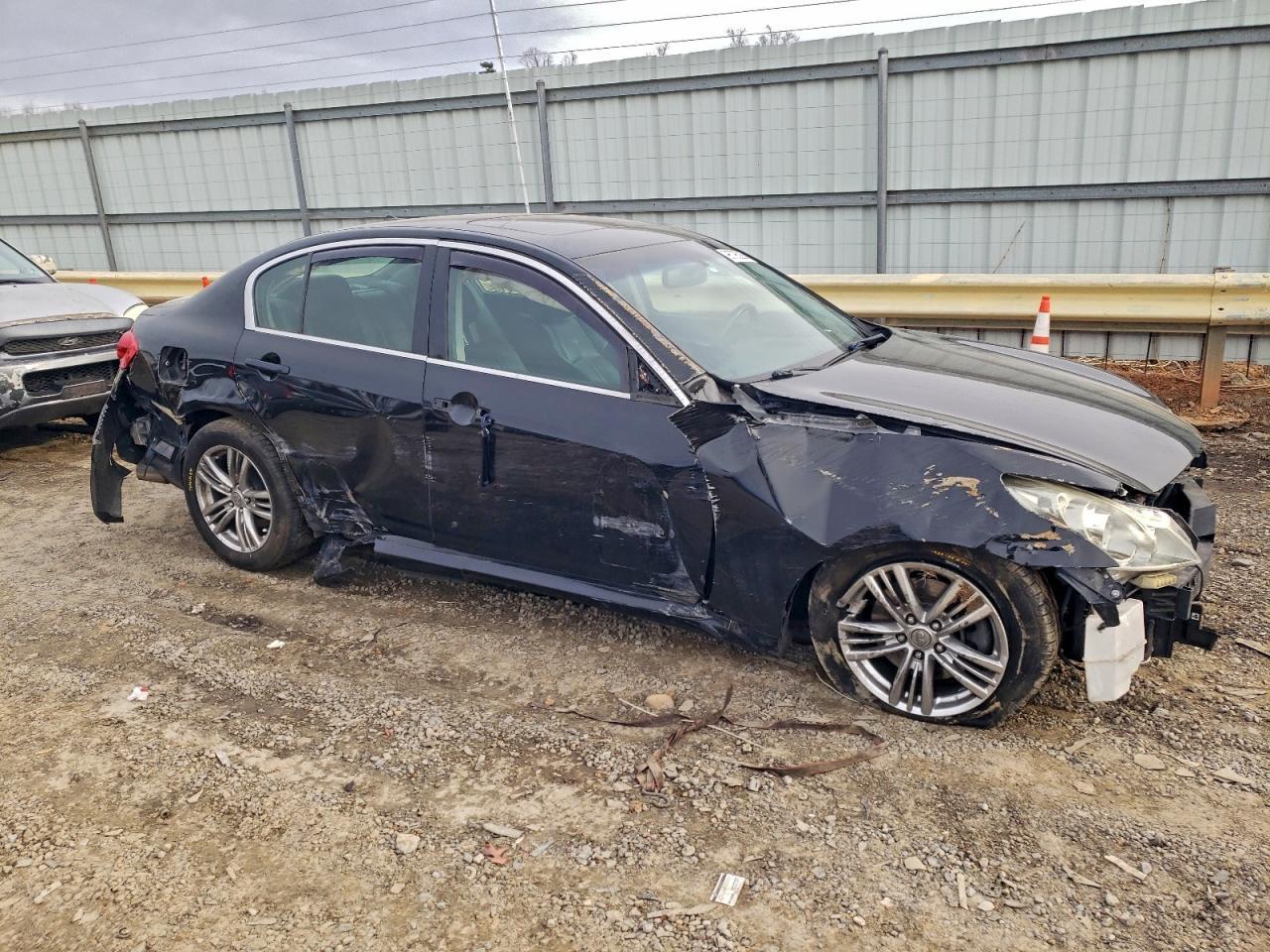 2010 Infiniti G37 - Фото 4
