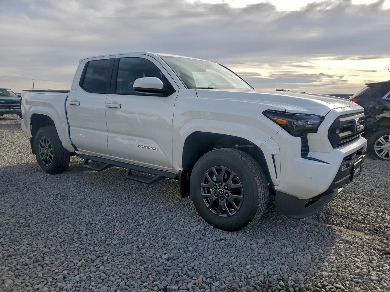 2025 Toyota Tacoma Double Cab - Image 4