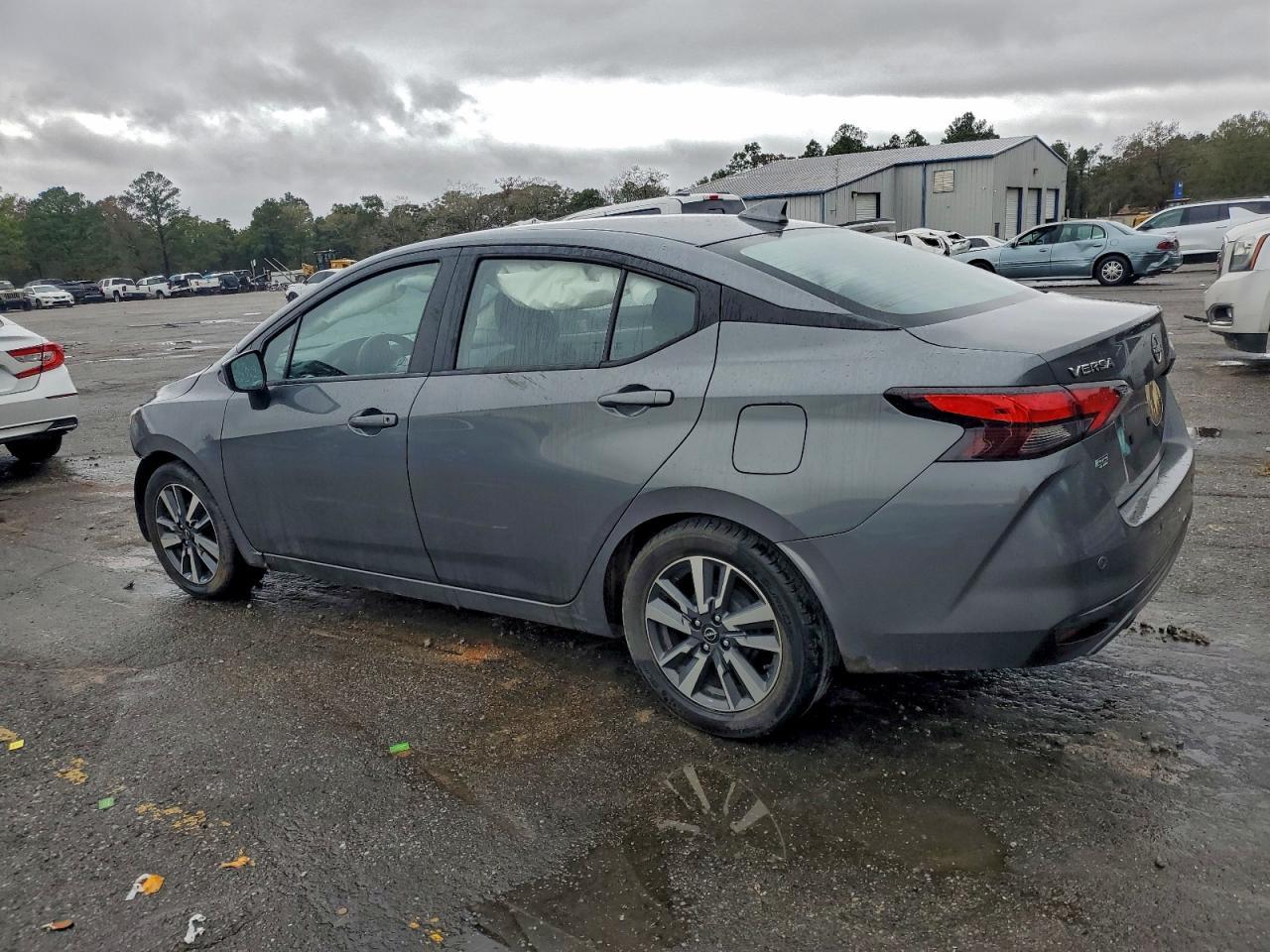 2023 Nissan Versa Sv - Фото 2