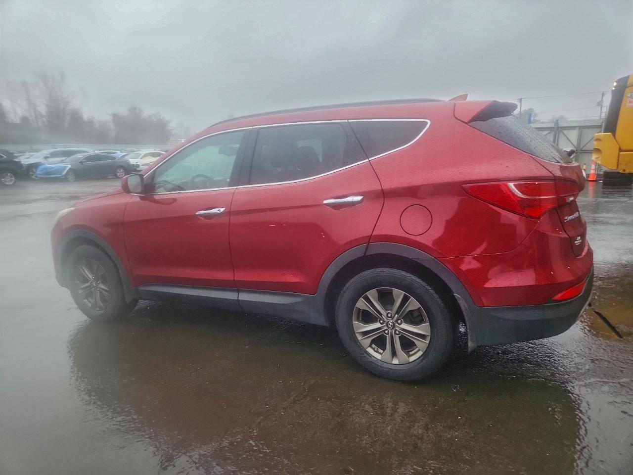 2014 Hyundai Santa Fe Sport 2.4L - Image 2