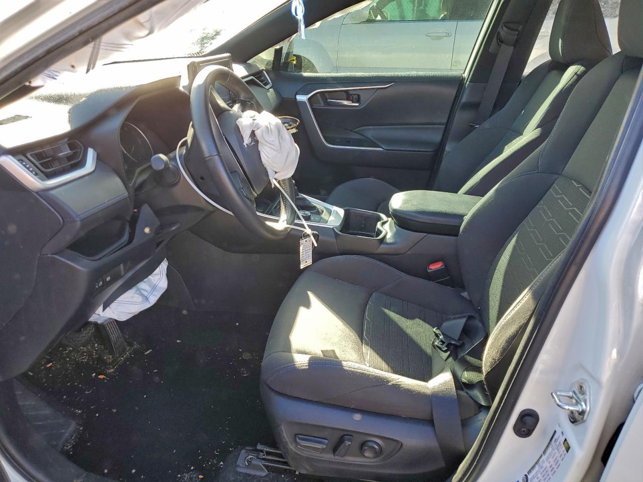 2022 Toyota Rav4 Se - Image 7