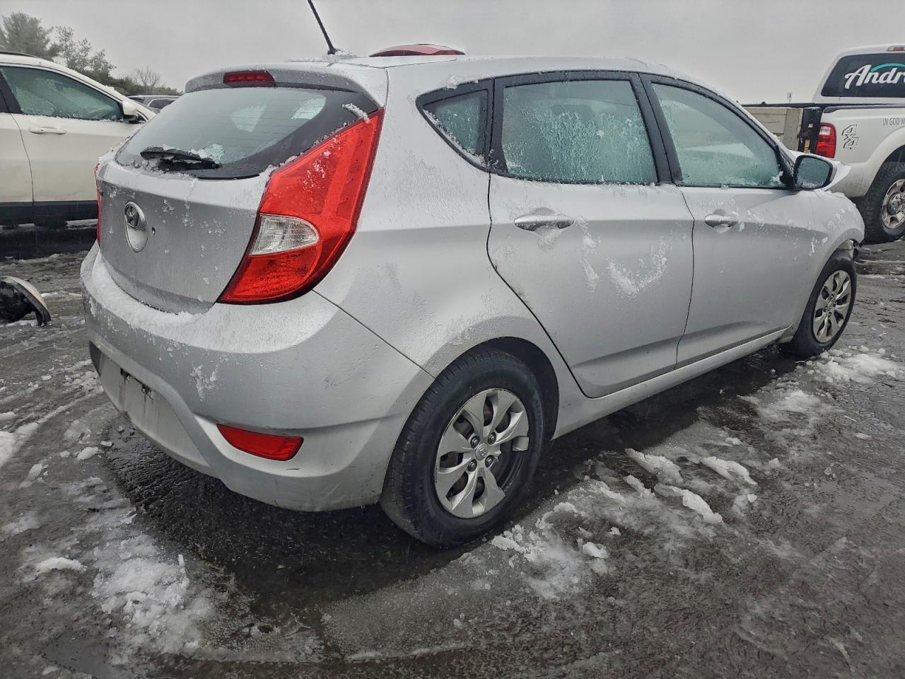 2017 Hyundai Accent Se - Image 3