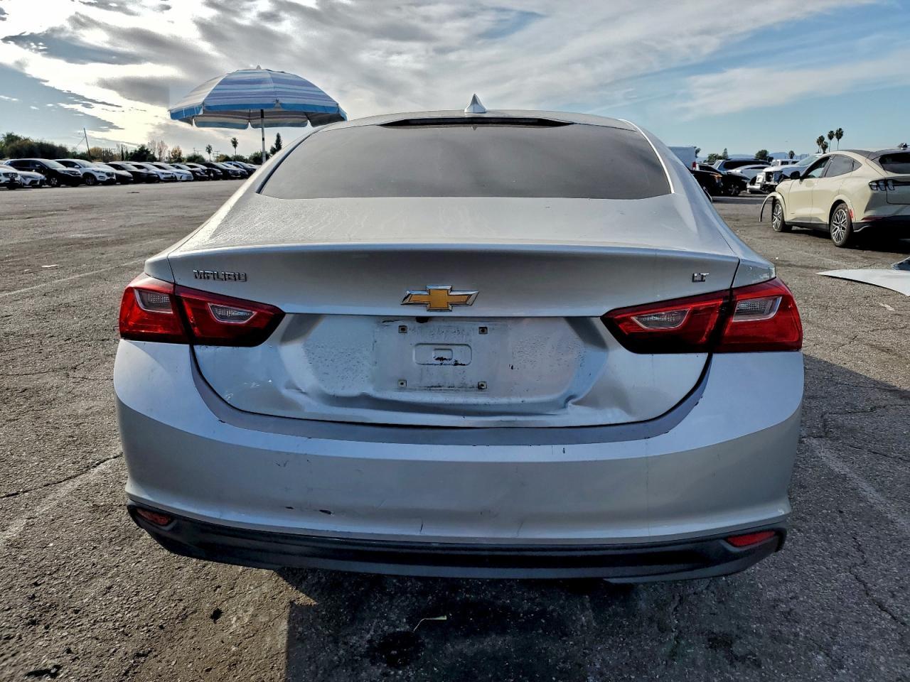 2018 Chevrolet Malibu Lt - Image 6