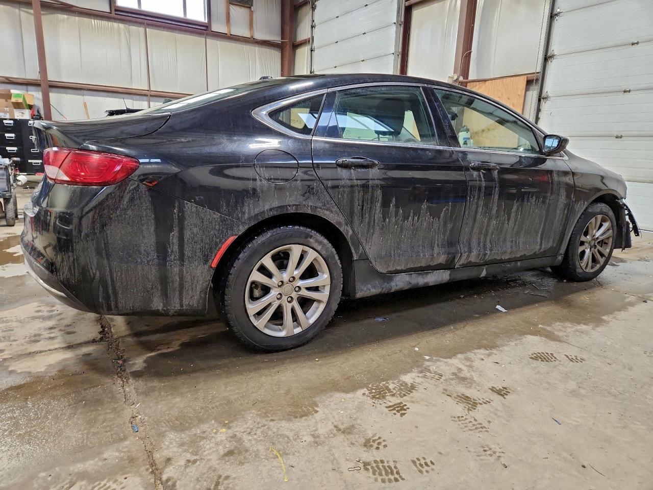 2015 Chrysler 200 Limited - Image 3