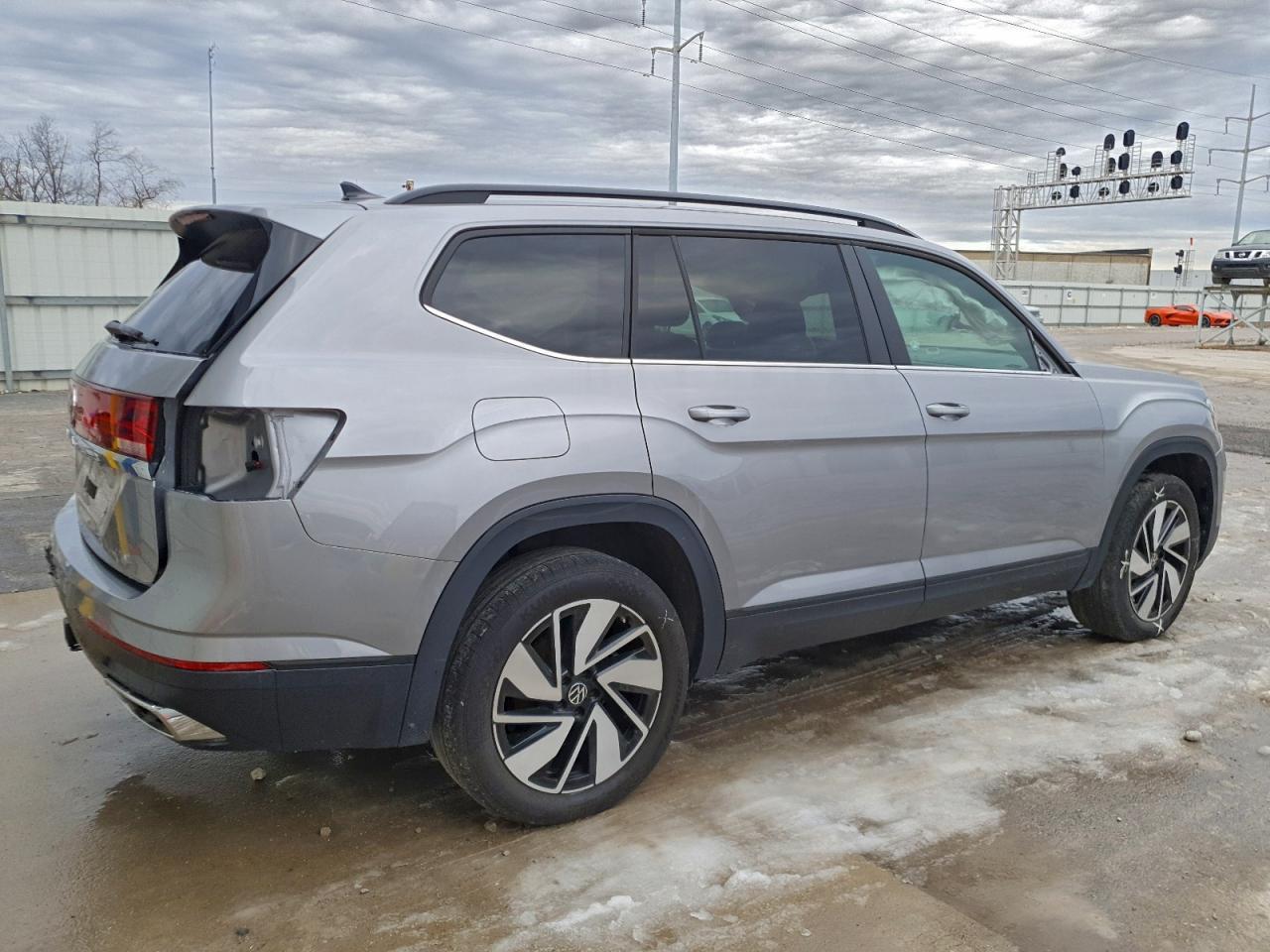 2025 Volkswagen Atlas 2.0T Se Technology - Image 3