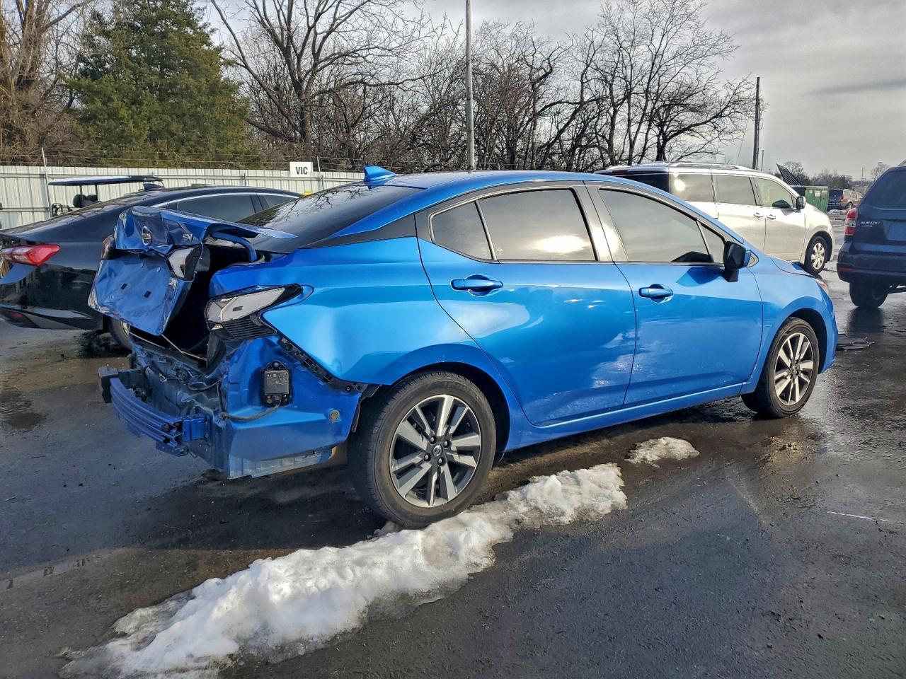 2021 Nissan Versa Sv - Image 3