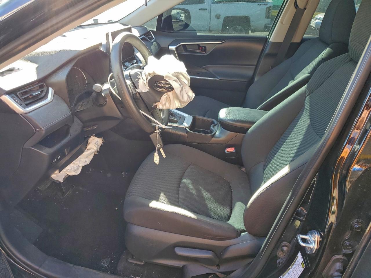 2024 Toyota Rav4 Le - Фото 7