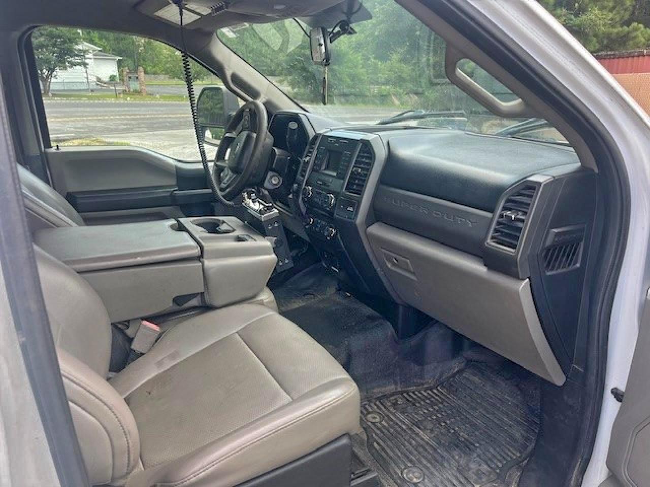 2018 Ford F550 Super - Image 7