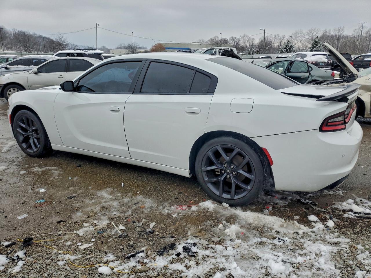 2021 Dodge Charger Sxt - Фото 2