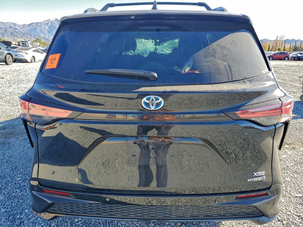 2021 Toyota Sienna Xse - Фото 6