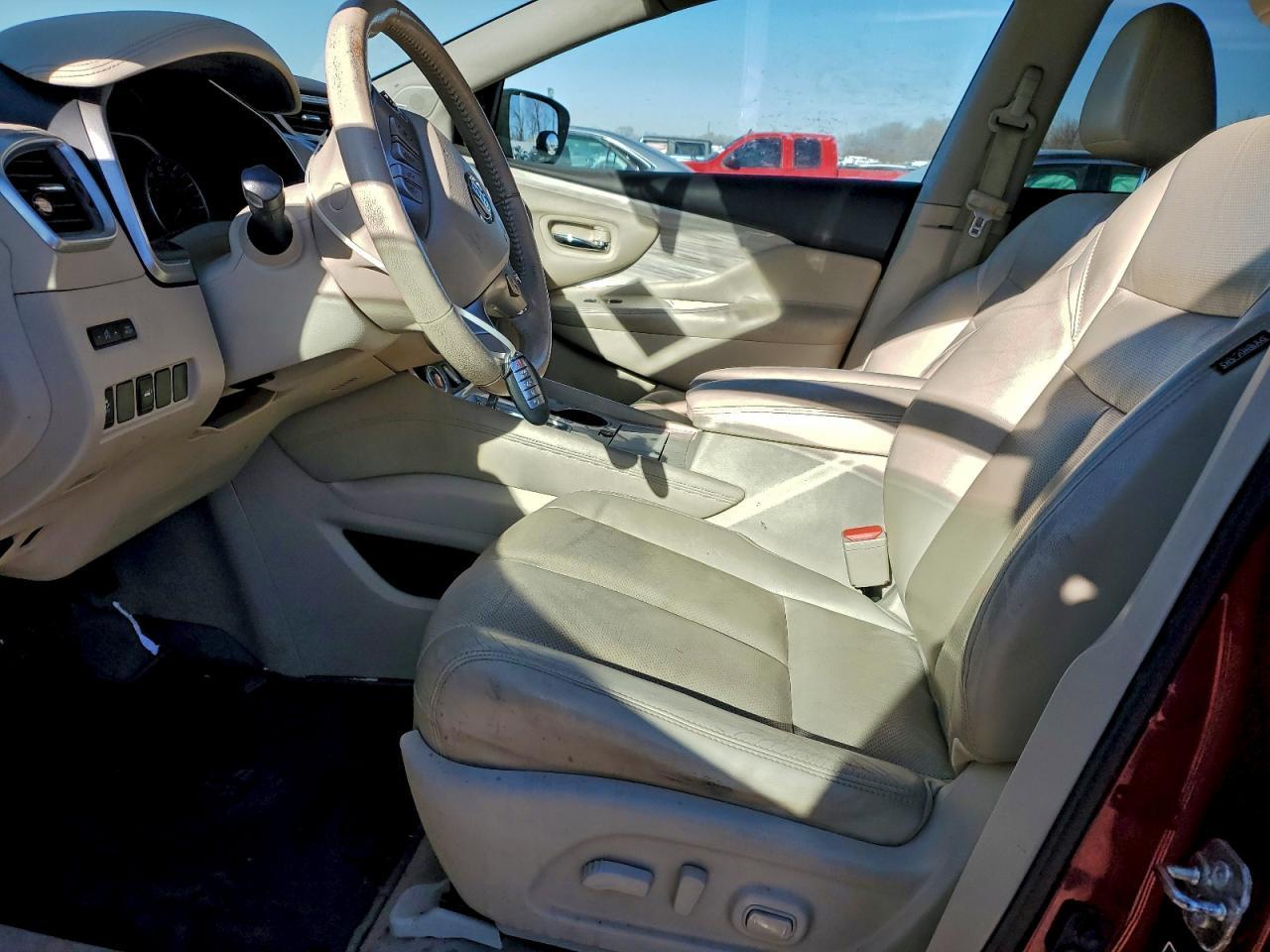 2015 Nissan Murano S - Image 7