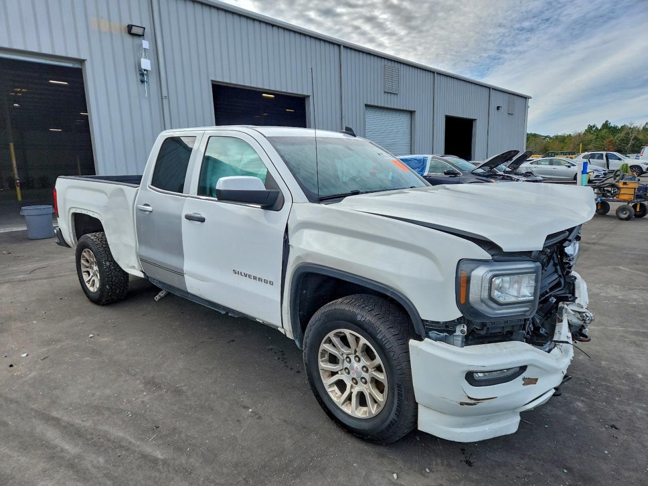 2017 GMC Sierra K1500 Sle - Фото 4